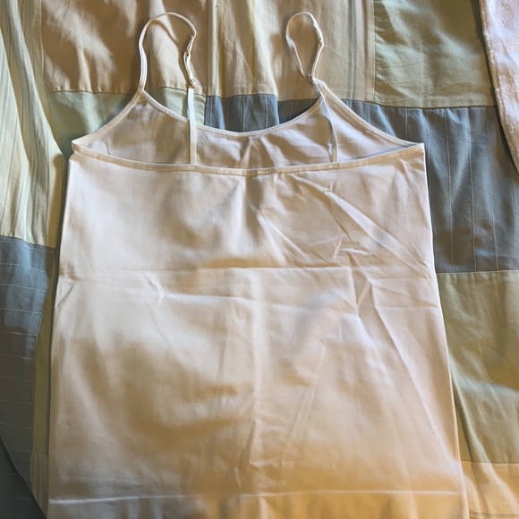 Banana republic white tank - Picture 2 of 3